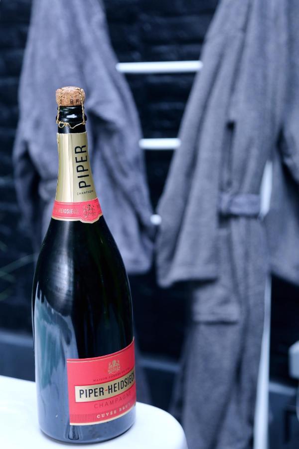 Suitedreams - Bubble Suite Liege Bagian luar foto